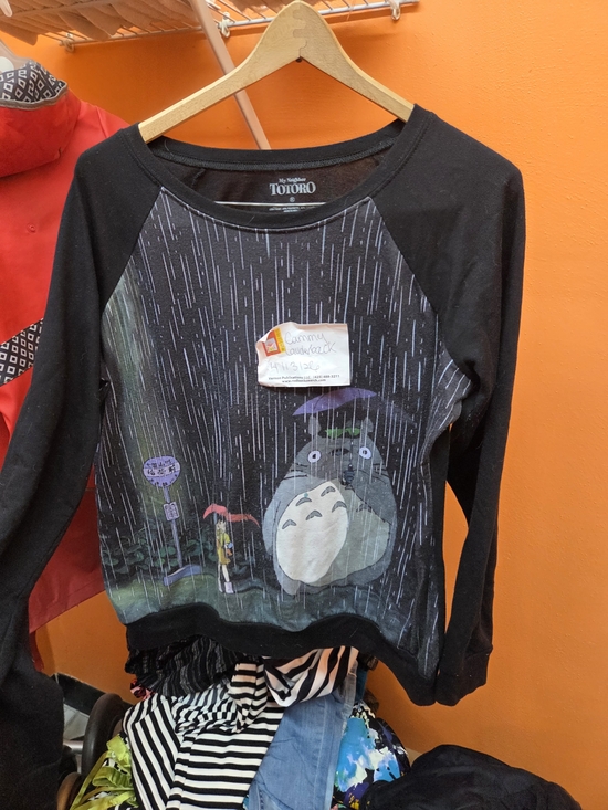Hot Topic Sweaters - Studio Ghibli Totoro Rain Scene Womens Long-Sleeve Tee - Black Raglan crewneck